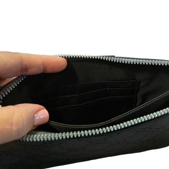 NWT Nine West Wristlet - Picture 5 of 6